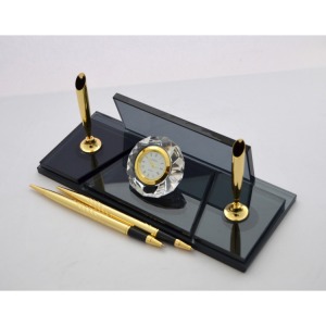 Füme Altın Kristal Masa İsimliği